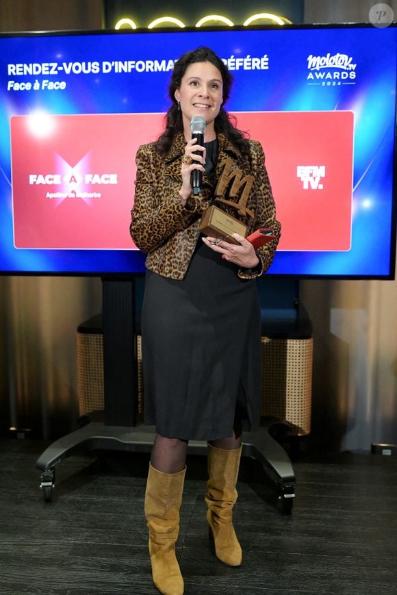 Marié à elle depuis peu, il est aussi le père de deux des enfants de l'animatrice.

Apolline de Malherbe, rendez-vous d'information préféré pour "Face à face" lors de la soirée de remise de prix Molotov TV Awards 2024, première édition, pour récompenser les programmes télés préférés.

© Rachid Bellak / Bestimage