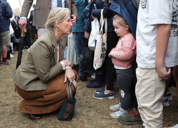 Sophie Rhys-Jones - La duchesse d'Édimbourg s'adresse aux membres du public lors d'une visite au pavillon de l'alimentation et de l'agriculture pendant le Royal Cornwall Show au Royal Cornwall Showground, Whitecross, Wadebridge. Vendredi 6 juin 2025. Photo by Chris Jackson/PA Wire/ABACAPRESS.COM