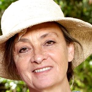 Catherine Ringer, la voix emblématique des Rita Mitsouko,
Rendez-vous avec Catherine Ringer lors de la 4ème édition des écrivains chez Gonzague Saint Bris (26ème Forêt des livres) à Chanceaux-Près-Loches
© Cédric Perrin / Bestimage