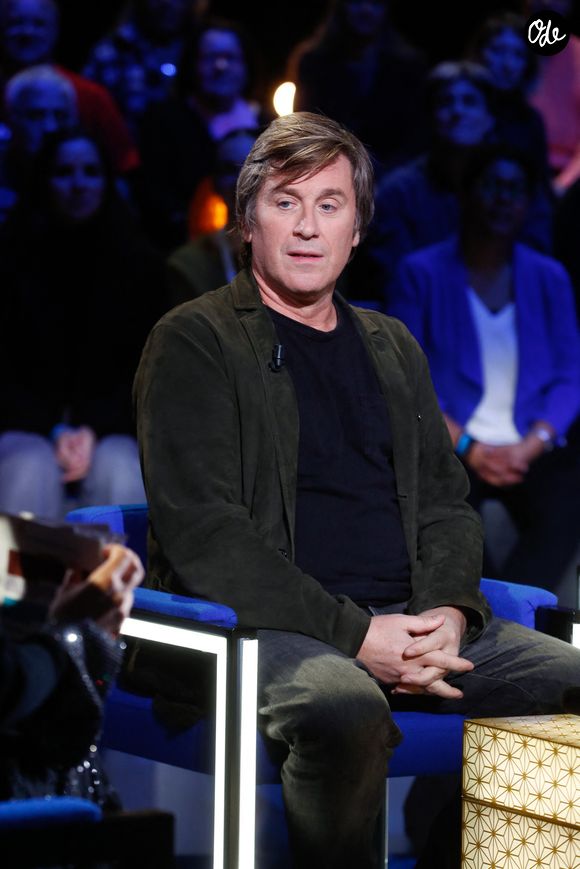 Thomas Dutronc lors de l'enregistrement de l'émission "La Boîte à Secrets N°20" dans les studios de la Cité du Cinéma à Saint-Denis, présentée par F.Bollaert et diffusée le 10 janvier sur France 3.

© Christophe Clovis / Bestimage