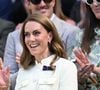 Sans son mari ni ses enfants, la princesse de Galles a su faire preuve de grâce et d’élégance à Wimbledon, dans une somptueuse tenue à couper le souffle.
La princesse Catherine (Kate) Middleton, princesse de Galles, assiste à la finale féminine des championnats de Wimbledon, 13ème journée à Wimbledon le 12 juillet 2025 © Mirrorpix / Bestimage