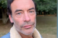 Anthony Delon publie régulièrement des stories Instagram depuis Douchy, la demeure de son défunt père Alain Delon. 

@therealanthonydelon