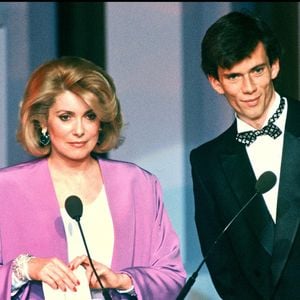 Catherine Deneuve avec son fils Christian Vadim lors des César en 1985
©RINDOFF-PATERSON / BESTIMAGE