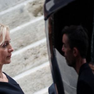 Audrey Crespo-Mara - Sorties des obsèques de Thierry Ardisson en l’église Saint-Roch de Paris, France, le 17 juillet 2025. 

© Clovis-Jacovides/Bestimage