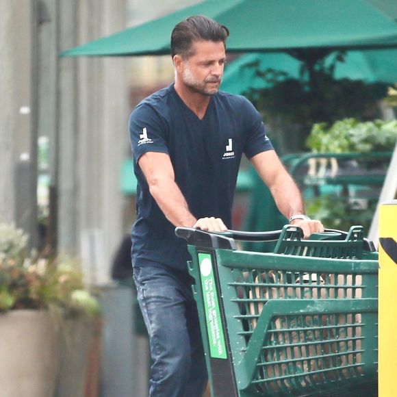Exclusif - David Charvet fait ses courses à Malibu le 19 mai 2022.
Backgrid USA / Bestimage