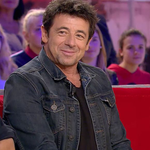 Cette actualité artistique se déroule alors que son père, Patrick Bruel, traverse une période particulièrement médiatisée.

Exclusif - Patrick Bruel, Amanda Sthers - Enregistrement de l'émission "Vivement Dimanche", présentée par M.Drucker, et diffusée le 6 janvier sur France 2. Le 17 décembre 2018
© Guillaume Gaffiot / Bestimage