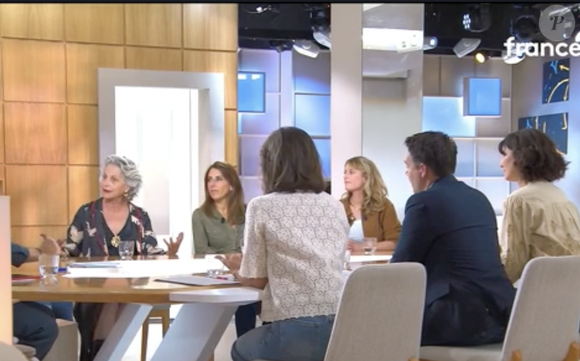 Lio dans "C à vous" sur France 5 le 9 mai 2026.