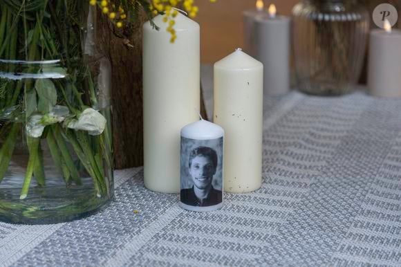Hommage au chanteur Naâman, sur la place rebaptisée à son nom à Dieppe, le 23 février 2025.

Photo : Florian Savina / Bestimage