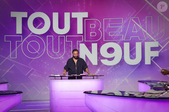 Cyril Hanouna, sur le plateau de  TBT9 présenté par C.Hanouna, et diffusé en direct sur W9, Paris, France, le 08 octobre 2025. © Jack Tribeca / Bestimage