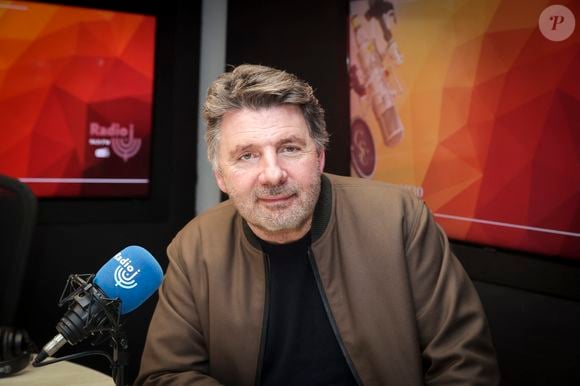 Selon "Voici", Philippe Lellouche prendra les commandes de "Le Meilleur des réveils", la matinale diffusée entre 7h et 10h, succédant à Caroline Ithurbide et Albert Spano...

Exclusif - Philippe Lellouche lors de l'enregistrement de l'émission de radio "CS Cohen" sur Radio J à Paris. Le 18 décembre 2023
© Jack Tribeca / Bestimage