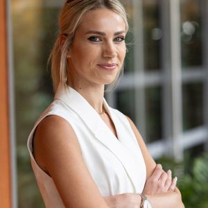 Marion Rousse au village lors des Internationaux de France de Tennis de Roland Garros 2025. Paris, le 27 mai 2025. 
© Moreau / Jacovides / Bestimage