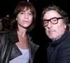Charlotte Gainsbourg n'est pas tellement du genre à aimer la surexposition.
Charlotte Gainsbourg et Yvan Attal - La grande conférence du collectif. © CEDRIC PERRIN / BESTIMAGE
