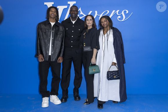 Tidiane Sy, Omar Sy, Hélène Sy, Sabah Sy au photocall du défilé Homme Louis Vuitton Printemps/Été 2025 dans le cadre de la Fashion Week de Paris, France, le 18 juin 2024. © Olivier Borde/Bestimage