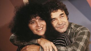 La vie de Pierre Perret sans sa femme Rebecca qui a rejoint les étoiles il y a deux mois : "Ce qui me maintient en vie actuellement"