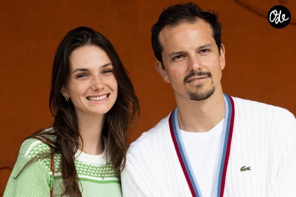 Juan Arbelaez et Cassandre Verdier au village lors des Internationaux de France de Tennis de Roland Garros 2026. Paris, le 2 juin 2026. 
© Jacovides-Moreau / Bestimage