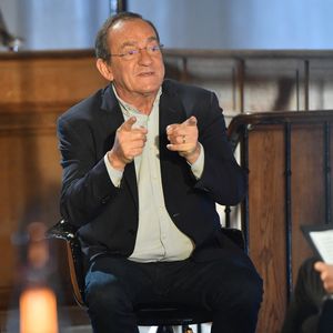 Aujourd’hui, elle imagine avec émotion Lkim parti retrouver "son maître, mon amour Jean-Pierre".

Jean-Pierre Pernaut et sa femme Nathalie Marquay - Jean-Pierre Pernaut et sa femme Nathalie Marquay lors de l'enregistrement de l'émission "Animaux Stars" le 23 novembre 2021.  © Veeren/Bestimage