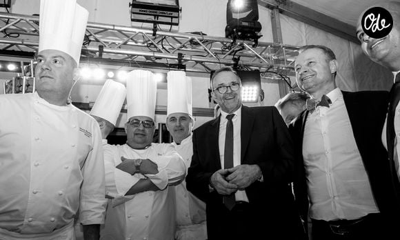 Les chefs de la brasserie L'Ouest Paul Bocuse, Etienne Blanc (candidat à la mairie de Lyon) , Marc Polisson (Lyon People), Jérôme Bocuse (Chef) lors de la soirée des 20 ans du magazine en ligne Lyon people à la brasserie Bocuse de L'Ouest à Lyon, France, le 13 février 2020. © Sandrine Thesillat/Panoramic/Bestimage