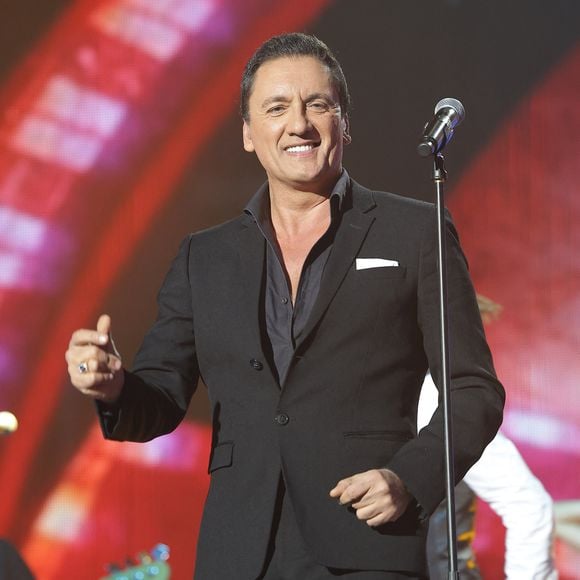 Exclusif - Dany Brillant - lors du concert du gala de Noël de l'association Tout le monde contre le cancer fête ses 20 ans diffusé le 24 décembre sur M6 à l'Adidas Aren Porte de la Chapelle à Paris, France, le 4 décembre 2025. © Coadic Guirec/Bestimage