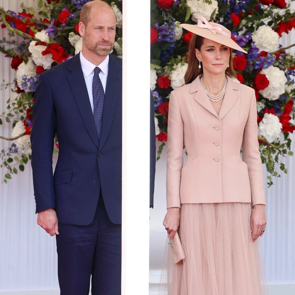 Le roi Charles III d'Angleterre et la reine consort Camilla accueillent le président Emmanuel Macron et sa femme Brigitte Macron à  Datchet Road le 8 juillet 2025.

© Chris Jackson / Pool / Julien Burton via Bestimage
