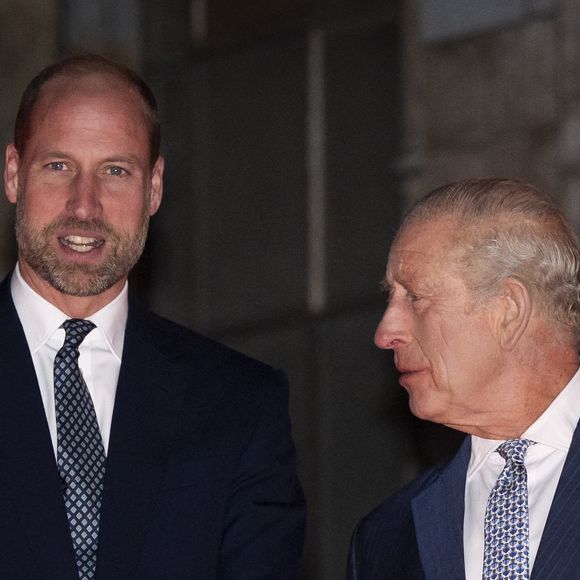 Le prince de Galles et le roi Charles III arrivent à l'événement « Compte à rebours de la Cop30 », organisé conjointement par le Musée d'histoire naturelle et le gouvernement britannique au London Museum. © PA Photo/ Bestimage