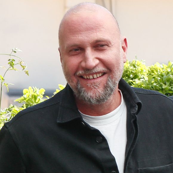 Exclusif - François Damiens - Rendez-vous avec l'équipe du film "Le procès du chien" sur la terrasse Unifrance lors du 77ème Festival International du Film de Cannes le 18 mai 2024.  © Christophe Clovis / Bestimage