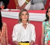Toutefois, ce qui a surtout marqué les esprits, c'est l'indéniable ressemblance entre la mère et la fille. Que ce soit dans leur posture, leurs traits du visage ou encore leur regard, les similitudes physiques sont bel et bien présentes et sautent aux yeux. 

Melanie Antoinette de Massy, la princesse Caroline de Hanovre et Charlotte Casiraghi - La princesse Caroline de Hanovre et sa fille Charlotte Casirgahi ont a assité à la Monaco Longines Pro Am Cup au profit de l' AMADE à Monaco, le 3 juillet 2026. Elles ont remis les prix en compagnie de Diane Fissore, la présidente du Jumping International de Monaco et de la Fédération équestre de Monaco. © Bruno Bebert/Bestimage