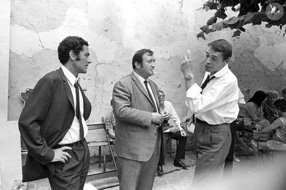 Archives - Charley Marouani, Jacques Harden et Jacques Brel sur le tournage du film "Les risques du métier". En 1967
© Bernard Leguay via Bestimage