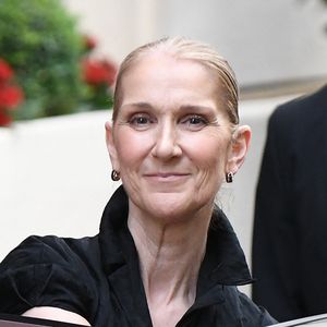 Céline Dion se bat contre une maladie neurologique rare qui avait interrompu sa carrière. Après des années de lutte, elle s'apprête enfin à remonter sur scène.

Céline Dion à la sortie de l'hôtel Royal Monceau à Paris avant l'ouverture des Jeux Olympiques (JO) de Paris 2024, à Paris, France.

©BestImage