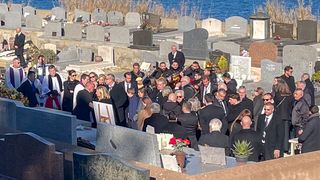 Brigitte Bardot : A l'abri des regards, ces derniers gestes de sa famille pour lui dire au revoir face à la mer