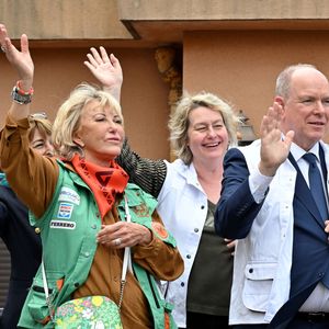 Le prince Albert II de Monaco a donné le départ de la 34eme édition du Rallye des Gazelles, depuis le chapiteau de Fonvieille à Monaco, en compagnie de Dominique Serra, la fondatrice et présidente du Rallye, de la marraine de coeur pour 2025, Luana Belmondo, Nadia Fettah Alaoui, la ministre de l'Economie et des Finances du Royaume du Maroc, du président du Conseil National Monégasque, Thomas Brezzo, et des personnalités du gouvernement, le 12 avril 2025© Bruno Bebert / Bestimage