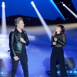 Benjamin Biolay et Juliette Armanet - Enregistrement de l'émission "La fête de la Chanson française" à Paris, diffusée le 29 novembre sur France 2. Le 7 novembre 2022
© Cyril Moreau-Veeren / Bestimage