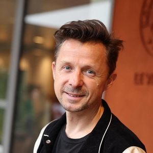 Martin Solveig - Les célébrités au photocall du village lors des Internationaux de France de Tennis de Roland Garros 2026. Paris, le 31 mai 2026. © Jacovides / Bestimage