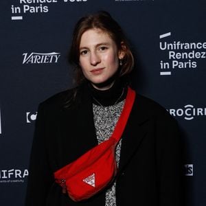 Exclusif - Agathe Bonitzer (fille de Pascal Bonitzer) - Cocktail d'ouverture de la semaine "Rendez-vous in Paris" d'Unifrance au musée des Arts Forains à Paris, France, le 16 janvier 2024. © Christophe Clovis / Bestimage 

No web pour la Belgique et la Suisse