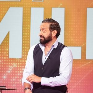Exclusif - Cyril Hanouna, sur le plateau de  TBT9 présenté par C.Hanouna, et diffusé en direct sur W9, Paris, France, le 05 novembre 2025. © Jack Tribeca / Bestimage