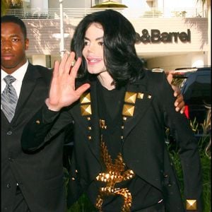Ce triomphe a été rendu particulièrement lucratif grâce à un accord conclu entre la production et le Michael Jackson Estate, la structure qui administre l'héritage artistique du chanteur

Archives Michael Jackson @FAME PICTURES / BESTIMAGE
