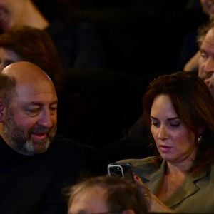 Kad Merad et sa compagne Julia Vignali à l'avant-première du film "Springsteen Deliver Me from nowhere" lors du festival lumière de Lyon le dimanche 12 octobre 2025. © Romain Doucelin/Bestimage