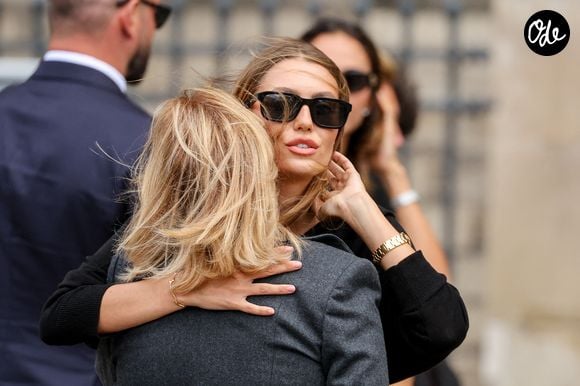 Héloïse Agostinelli, la fille de la défunte - Arrivées aux obsèques de Mathilde Favier en l'église Saint-Sulpice à Paris, le 31 aout 2026. © Dominique Jacovides-Cyril Moreau/Bestimage