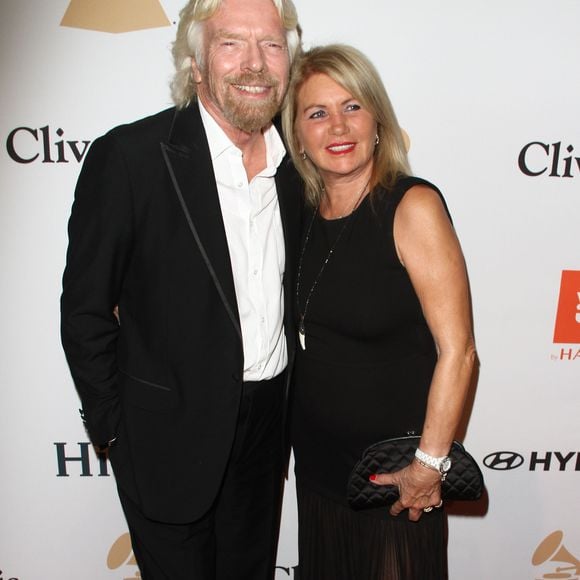 Le milliardaire a rendu un vibrant hommage à sa défunte femme

Richard Branson et sa femme Joan Templeman - Soirée de Gala Clive Davis Pre-Grammy à l'hôtel Hilton de Beverly Hills le 14 février 2016.
© FAMEFLYNET / BESTIMAGE
