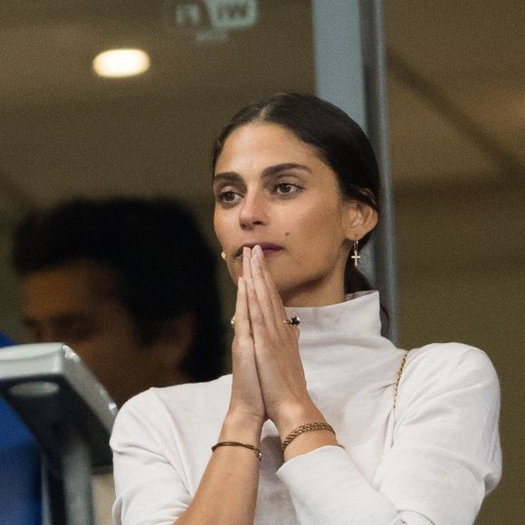 Tatiana Silva et guest dans les tribunes lors du match de qualification pour l'Euro2020  "France - Turquie (1-1)" au Stade de France. Saint-Denis, le 14 octobre 2019.
© Cyril Moreau/Bestimage