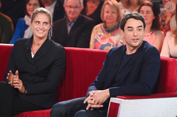 Exclusif - Julian Bugier et Pauline Deroulede - Enregistrement de l'émission Vivement dimanche au studio rive gauche presentée par M. Drucker avec une diffusion sur France 3 le 23 novembre. © Guillaume Gaffiot/Bestimage