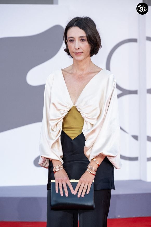 Elena Lietti sur le tapis rouge de la 83ème édition de la Mostra de Venise, samedi 5 septembre 2026.

© SGP/Bestimage
