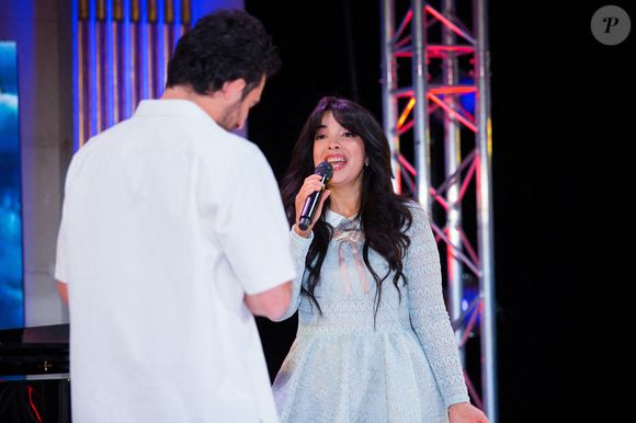 Le chanteur Amir Haddad et Adila Sedraia aka Indila lors de l'enregistrement des performances artistiques en streaming des Assises de la Parite 2021 à l'Hôtel de Ville de Paris à Paris, France le 05 mai 2021. Photo by Nasser Berzane/ABACAPRESS.COM