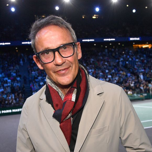 Julien Courbet - Célébrités assistent à la finale du tournoi de tennis ATP Masters 1000 de Paris (Paris Rolex Master) remportée par Alexander Zverev contre Ugo Humbert à l'Accor Arena - Palais Omnisports de Paris-Bercy, Paris. © Veeren/Bestimage