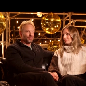 "Je vous présente ma magnifique petite-amie Kayla", a indiqué le célèbre acteur dans un magnéto

Ian Ziering et sa compagne dans Danse avec les stars, capture d'écran TF1