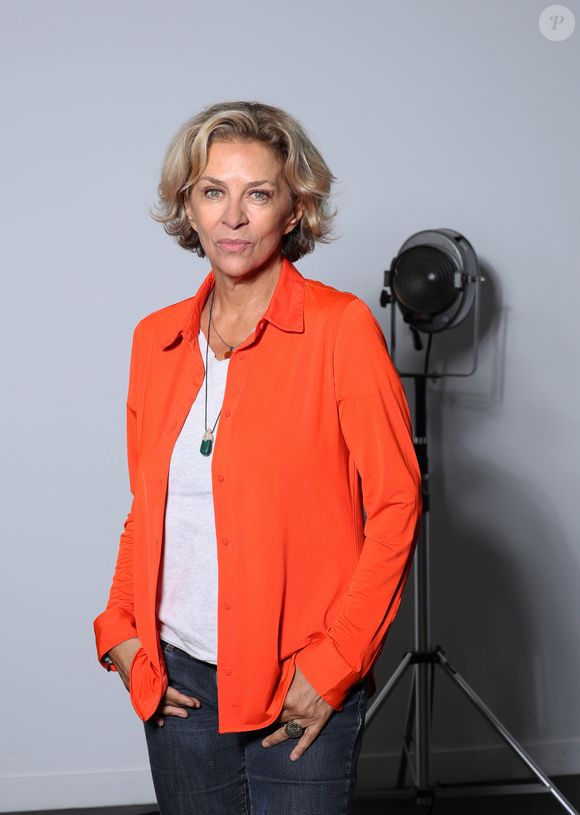 Exclusif - Corinne Touzet - Photocall avec les membres du jury de la 3ème édition du festival Histoires de Femmes à Dreux. Le 21 octobre 2023
© Denis Guignebourg / Bestimage