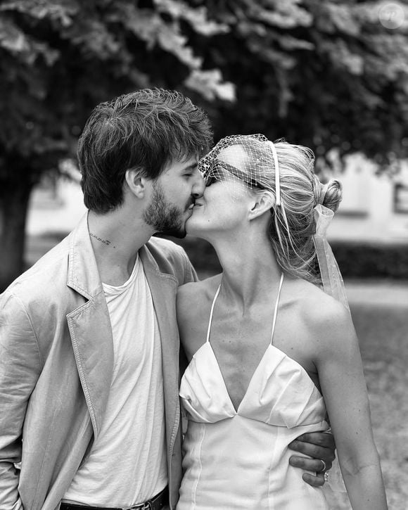 Ben Attal et Jordane Crantelle le jour de leur mariage