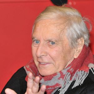 Stéfanie est la fille biologique du compositeur français Maurice Jarre.

Le compositeur français Maurice Jarre, lauréat d'un Oscar, arrive à la première du film 'Eden Is West' au 59ème Festival International du Film de Berlin à Berlin, Allemagne, 14 février 2009. Photo Gero Breloer/DPA/ABACAPRESS.COM