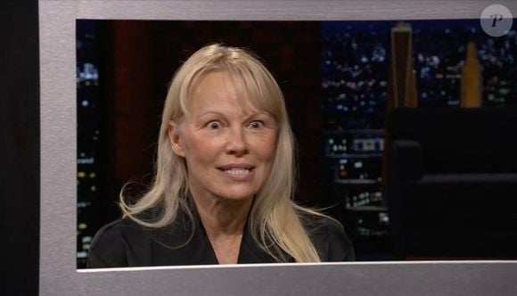 Pamela Anderson invitée sur le plateau de l'émission de Jimmy Fallon sur NBC