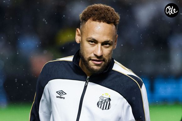 SANTOS, BRÉSIL - 10 MAI : Neymar, de Santos, lors du match du Brasileirao 2026 opposant Santos à Bragantino au stade Vila Belmiro, le 10 mai 2026 à Santos, au Brésil. Psnewz /Bestimage