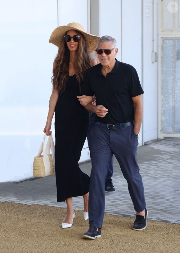 George et Amal Clooney à l'aéroport de Venise en marge du 82ème Festival du Film International de Venise (Mostra) le 29 août 2025.

© Denis Guignebourg / Bestimage